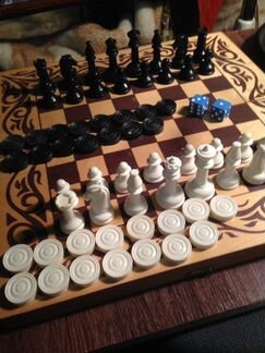 Набор для игры шахматы нарды шашки