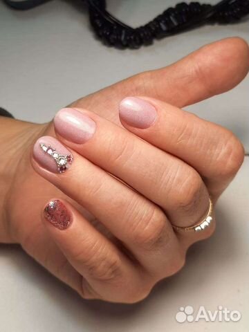 Маникюр и педикюр