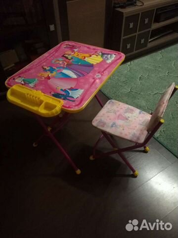 Стол и стул детский