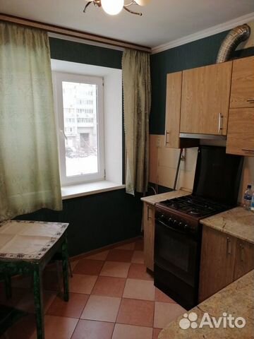 

1-к. квартира, 30 м², 3/5 эт.