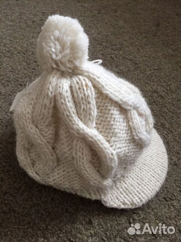 Детская шапка с козырьком