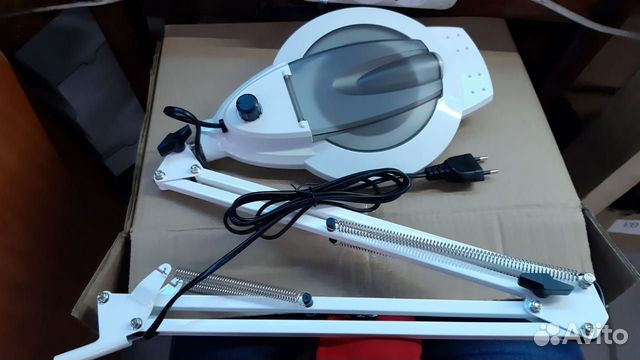 Лампа -лупа настольная с подсветкой