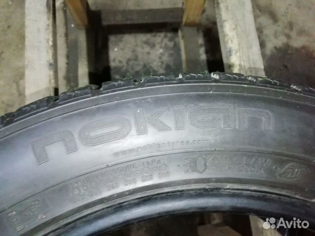 R17 Nokian Hakkapeliitta 7 215/55