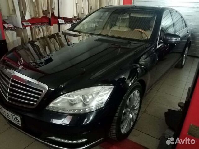 Передняя левая пневмостойка Mercedes W221 4Matic