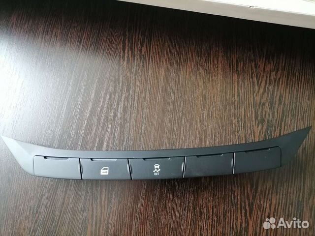 Блок на центральную консоль LADA Vesta