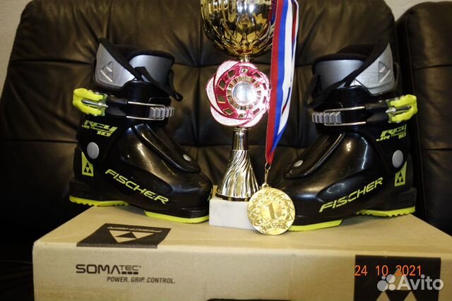 Горнолыжные ботинки детские Fischer RC4 р.15-16.5