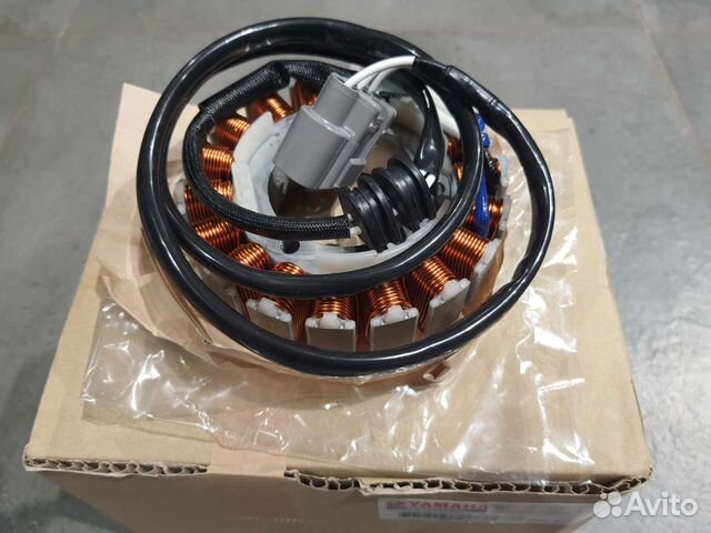 Статор снегохода Yamaha Venture 8HF8141000