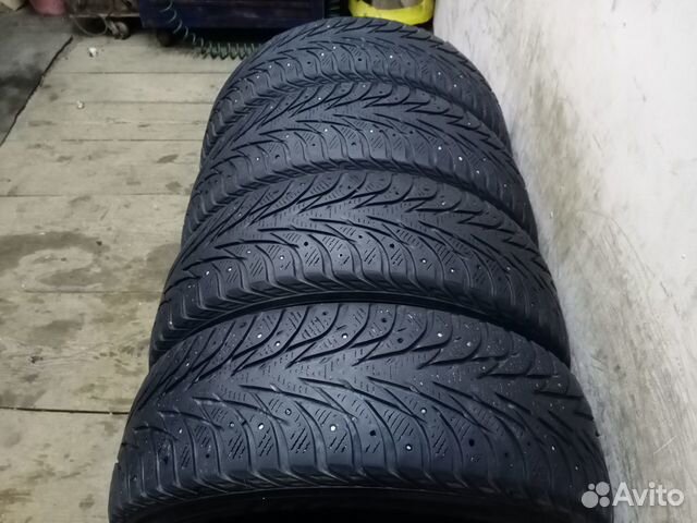 Yokohama Ice Guard IG20 215/60 R16