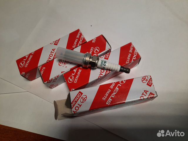 Свеча зажигания Toyota Rav 4