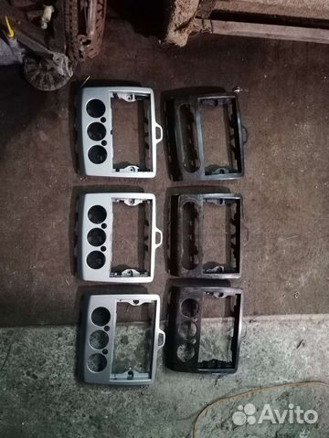 Рамка центральной консоли (магнитолы) Форд Фокус 2