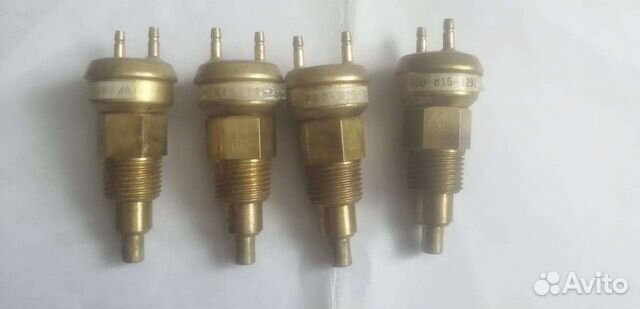 Переключатель Komatsu