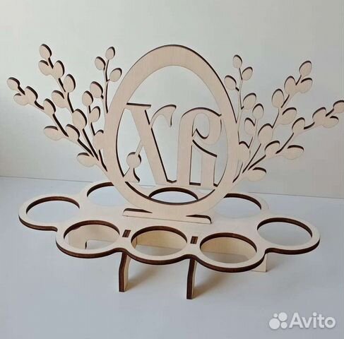 Пасхальные сувениры и подставки под кулич и яйца