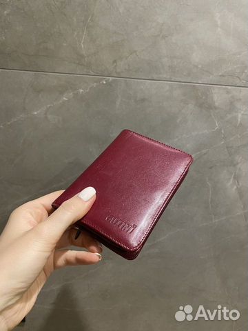 Новый кожаный кошелек