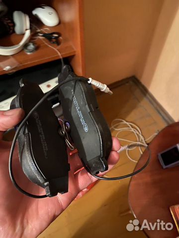 Тормозные диски и колодки Пежо 406