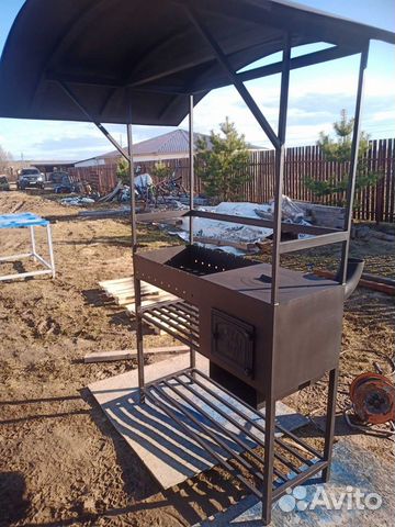 Мангал с крышей