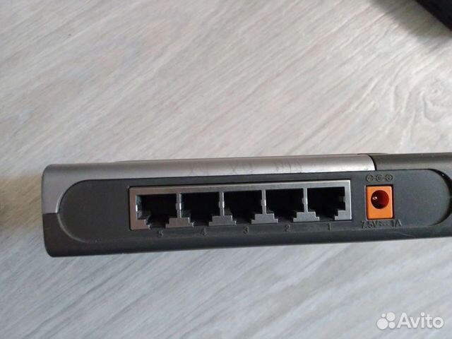 Коммутатор D-link DES-1005D