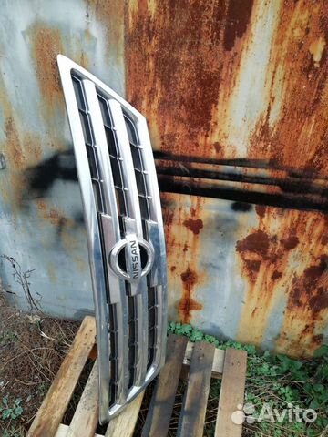 Решетка радиатора Ниссан