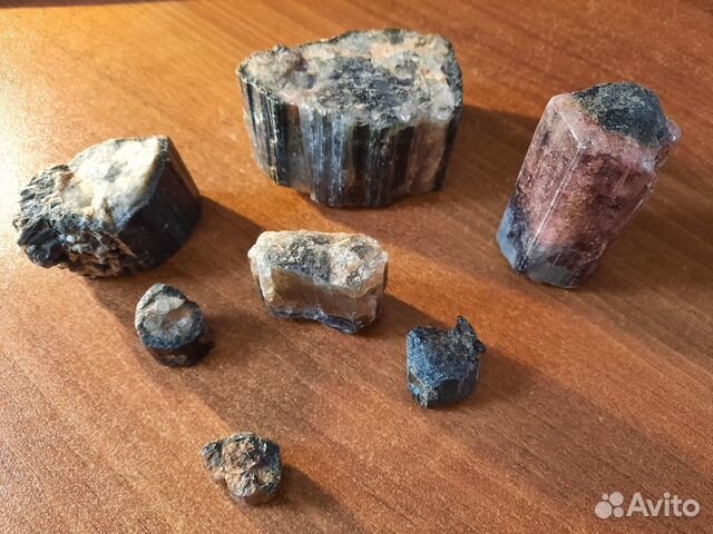 Турмалин (необработанный)