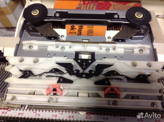 Электронная вязальная машинка Бразер кн 970 Япония Электронная вязальная машинка Бразер кн 970 Япония