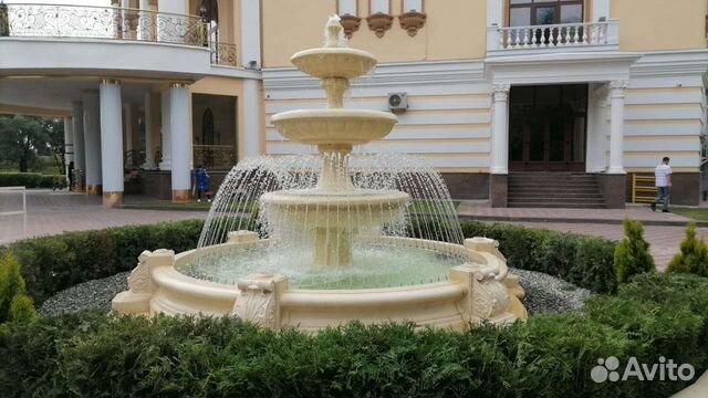Фонтаны парковые с бассейном