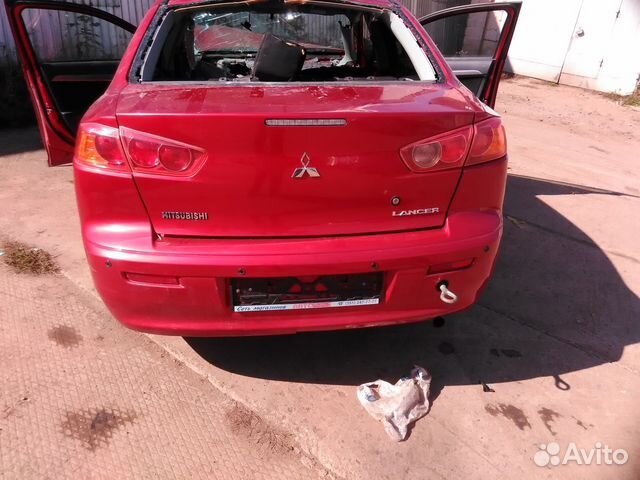 Фонарь задний правый внутренний Мицубиси Лансер 10 Фонарь задний правый внутренний Мицубиси Лансер 10