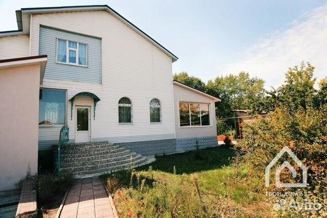 

Коттедж 450 м² на участке 9 сот.