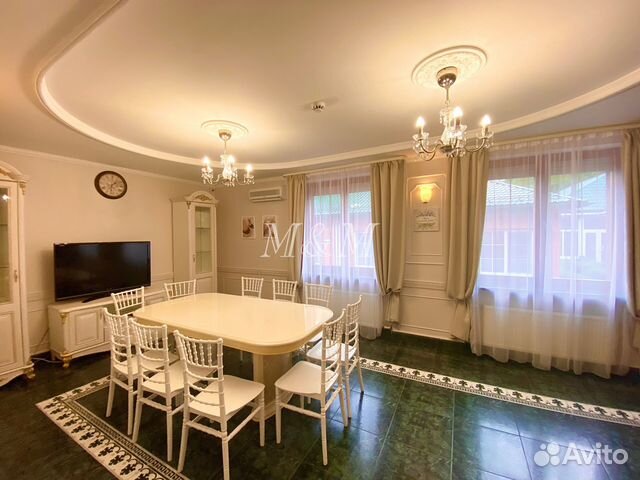

Коттедж 850 м² на участке 35 сот.