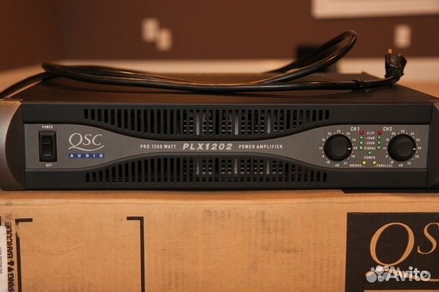 Новый усилитель QSC PLX1202, USA, (склад), 220 в Новый усилитель QSC PLX1202, USA, (склад), 220 в