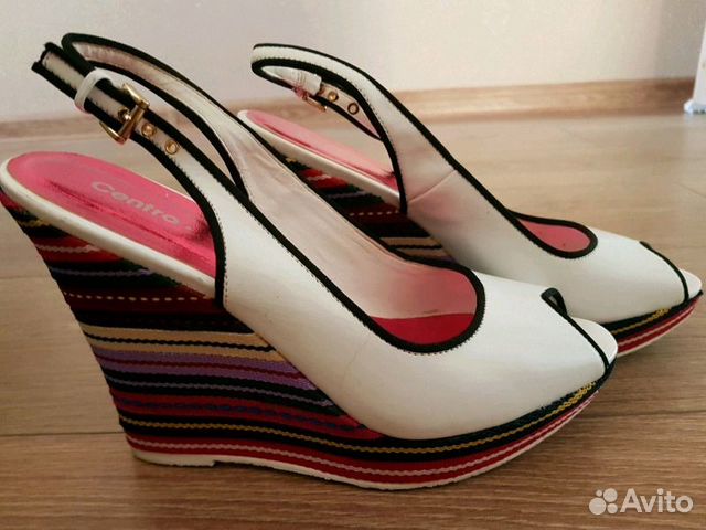 Босоножки белые38р+босонжки чёрные Босоножки белые38р+босонжки чёрные