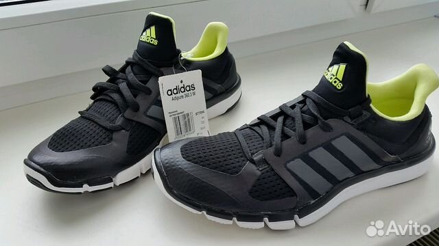 Новые Adidas кроссовки 36 р