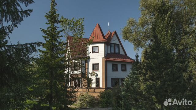 

6-к. коттедж, 270 м²