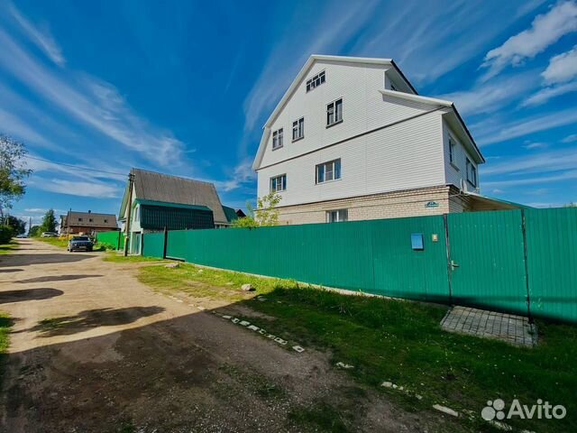 

Дом 197 м² на участке 12 сот.
