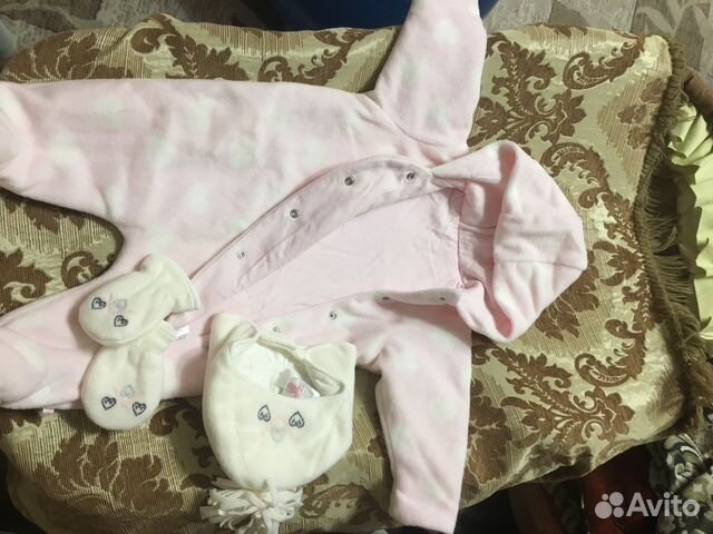 Mothercare комбинезон + шапка и варежки 3-6 мес Mothercare комбинезон + шапка и варежки 3-6 мес