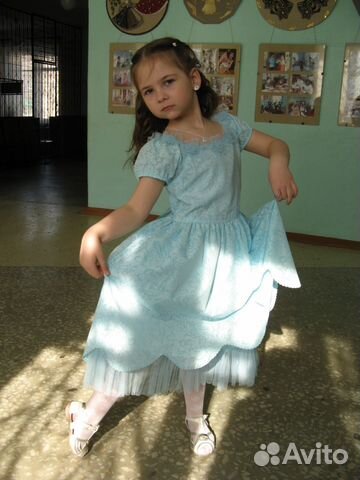 Нарядное платье