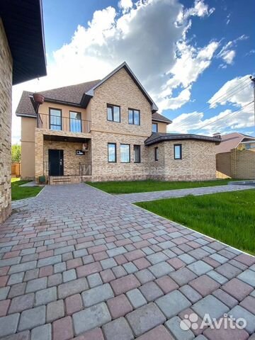 

5-к. коттедж, 270 м²