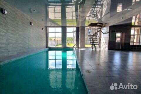 

8-к. коттедж, 600 м²
