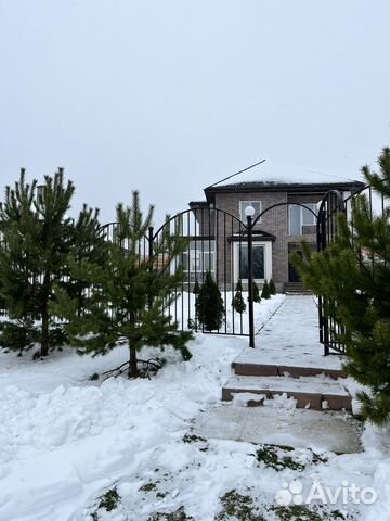 

3-к. дом, 180 м²