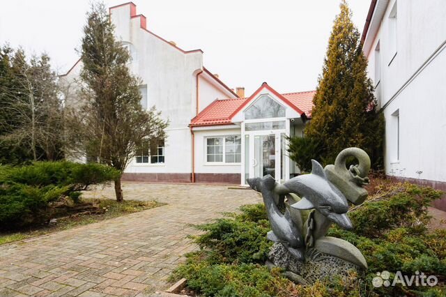 

6-к. дом, 250 м²