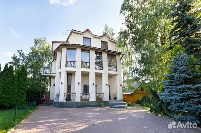 

5-к. коттедж, 400 м²