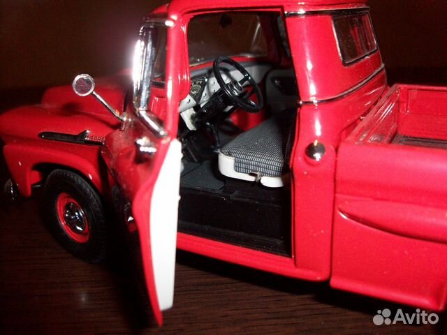 Danbury mint 1958 chevy apache pickup 1:24