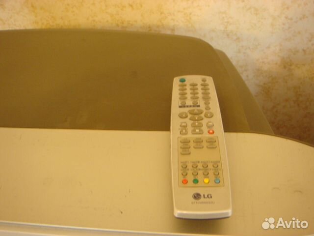 Телевизор LG RT-29FA31