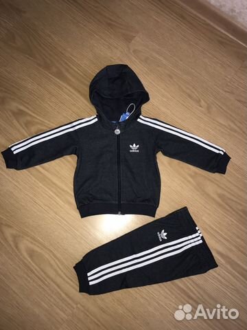 Новый спортивный костюм Adidas рр 74 Новый спортивный костюм Adidas рр 74