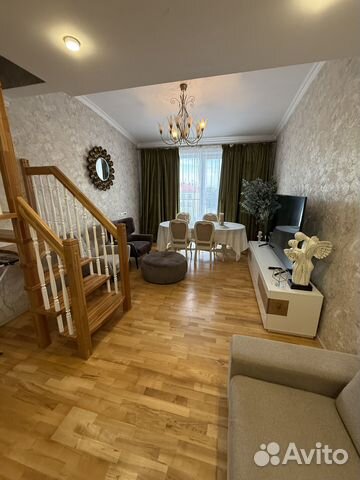 

3-к. квартира, 90 м², 4/4 эт.