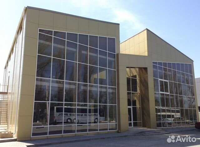 Торговое помещение, 883 м²