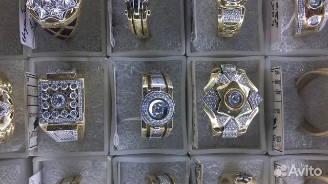 Мужские золотые печатки с бриллиантами