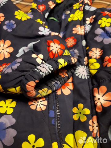 Куртка Benetton демисезон. для девочки на 3-4 года Куртка Benetton демисезон. для девочки на 3-4 года