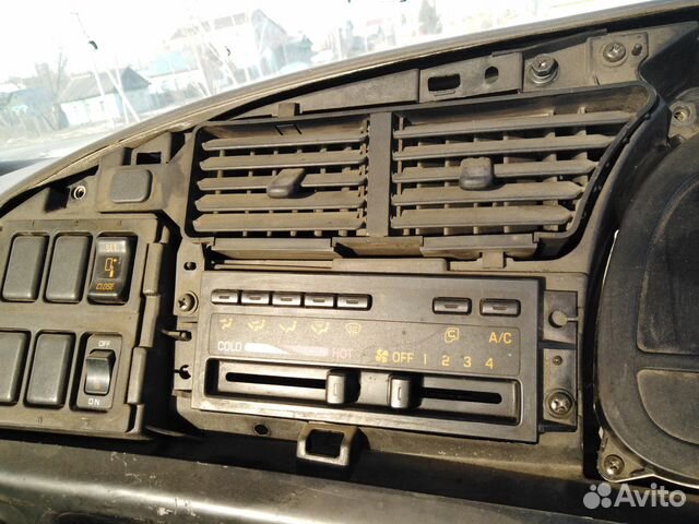 Блок управления климат-контролем Isuzu Forward FRR Блок управления климат-контролем Isuzu Forward FRR