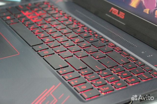 Игровой ноутбук asus i5/GTX1050/12Gb/SSD+HDD