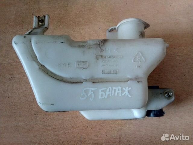 Бачок омывателя задний Mitsubishi Galant E5 1.8