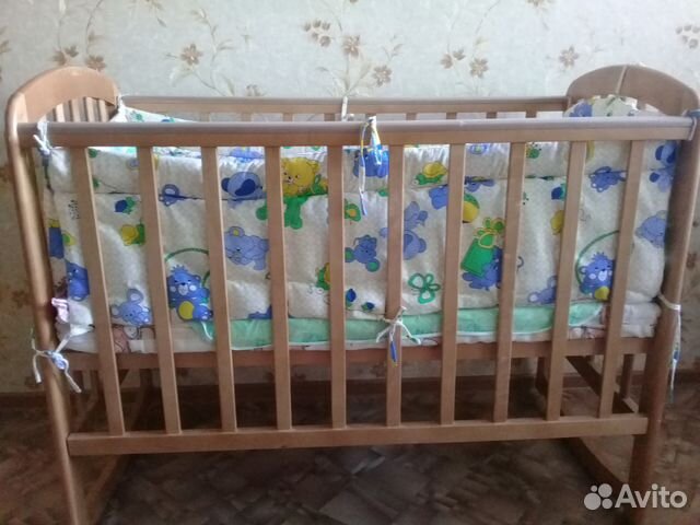 Кровать с бортами и муз.колыбельная,подушка Кровать с бортами и муз.колыбельная,подушка